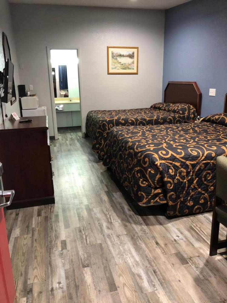 Delux Inn Cleburne
